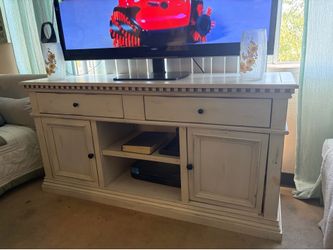 Tv console