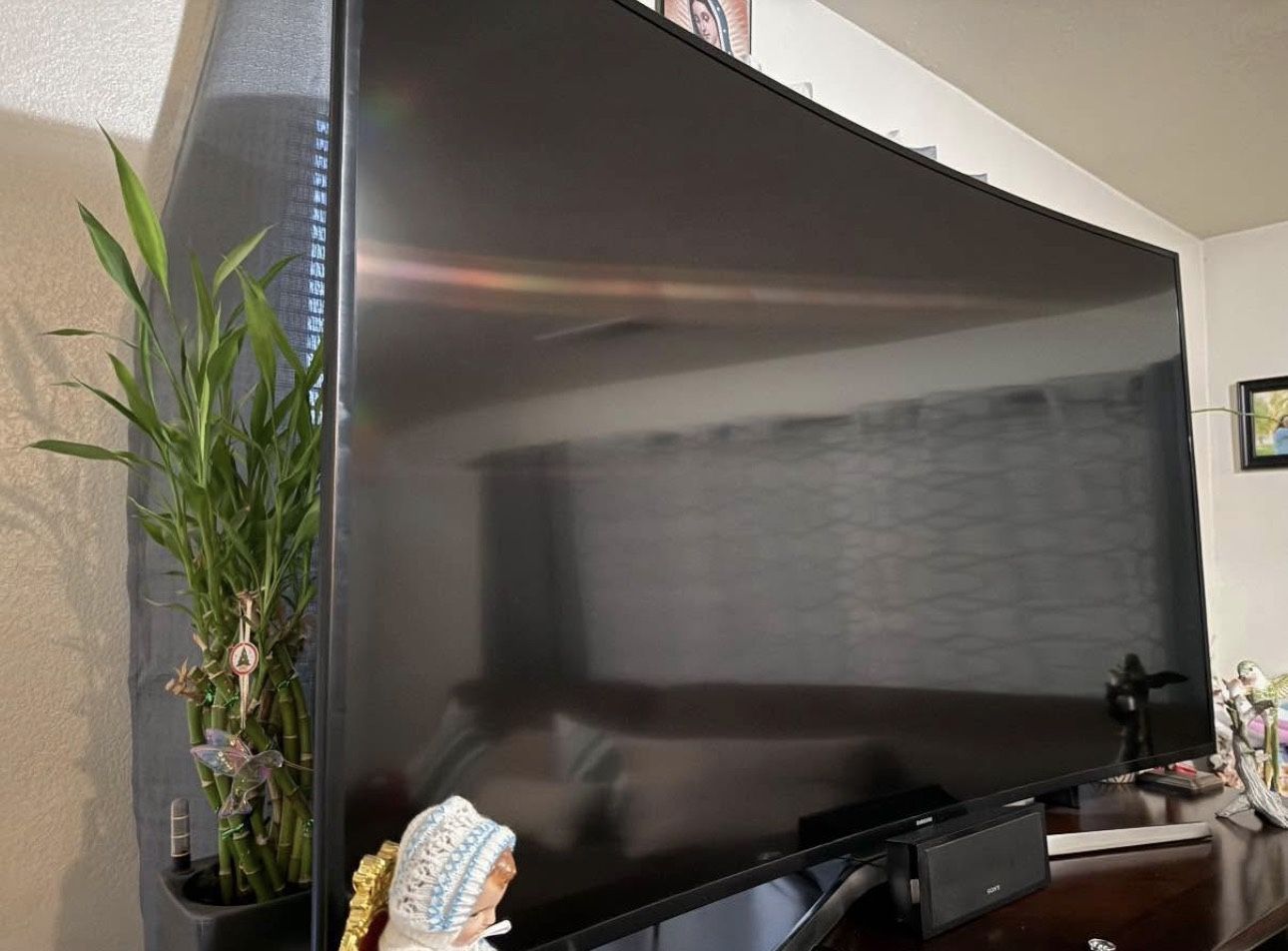 Samsung 65” 4K Curved TV