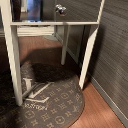 Mirrored night stand