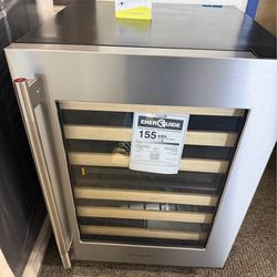 Kitchen aid 24" Undercounter Wine Cellar With Full-Extension Wood-Front Racks