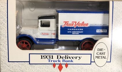 ERTL True Value Hardware 1931 Delivery Truck Bank, 1:34 Die-Cast Metal, Rubber Tires