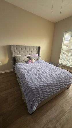 Gray Tufted Upholstered Bed Frame with Headboard