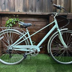 Schwinn Hybrid Bike