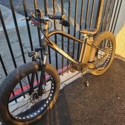NAKTO SUPER CRUISER -E BIKE