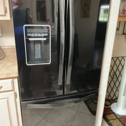 Whirlpool Refrigerator (black)