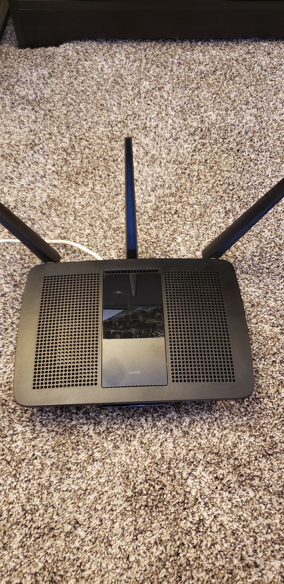 Linksys EA 7400 Router