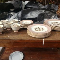 Beautiful vintage 30 piece Sevron fair lady China dinnerware set. Make offer pickup in spartanburg 