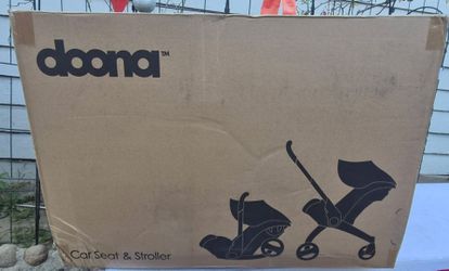 Donna Carseat and Stroller