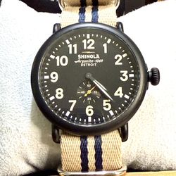 Shinola Runwell Collection Argonite Designer Classic Mens Watch. Reloj