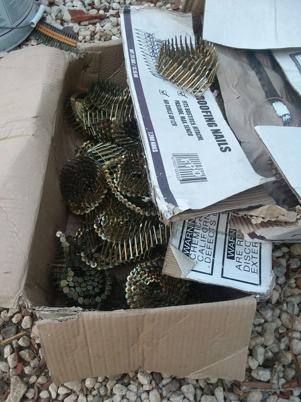 metal y clavos para chingo