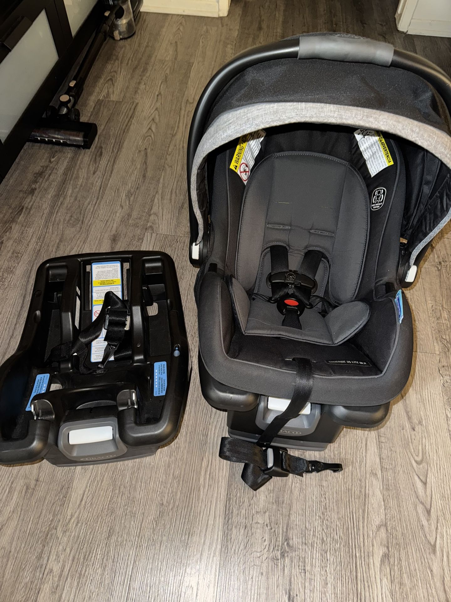 Graco 3 in 1 Stroller & Infant Car seat