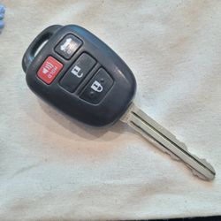 🔥 WORKING Four Button Toyota Key Fob Replacement Combo Key Remote Set Spare Backup 

👀  ➡️ Overall Good Condition

🗝️ Four button remote: Lock, Unl
