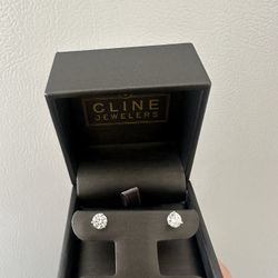 1.0 ctw Lab Grown Diamond Studs in 14k white gold