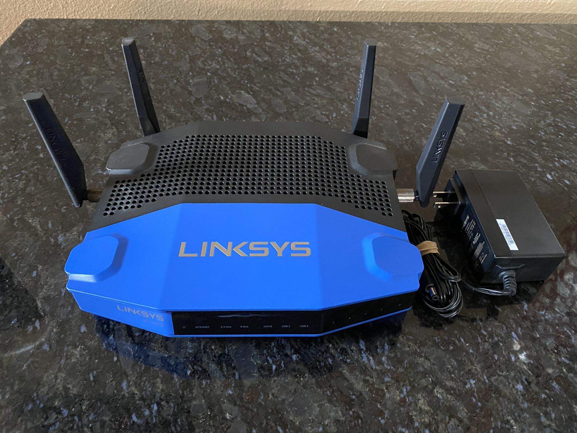 Linksys WRT1900ACS. Open Source Dual-Band Gigbit WiFi Wireless Router. Black/Blue color Dual Core 1.6GHz CPU, 4.3x faster than N technology