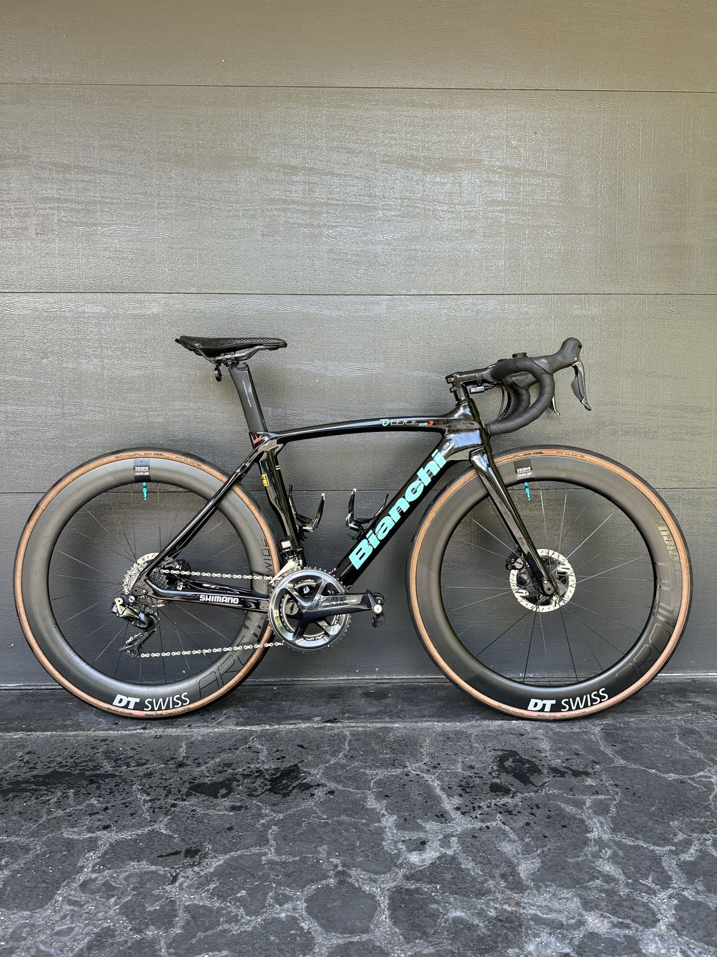 50cm Bianchi Oltre Xr3 Carbon Road Bike.