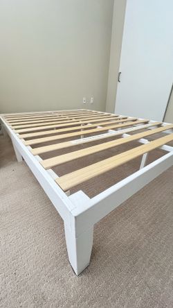 Harlow Solid Wood Platform Bed
