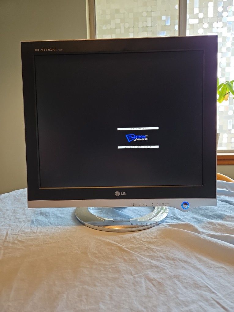 LG Flatron L1722p 17" Computer Monitor