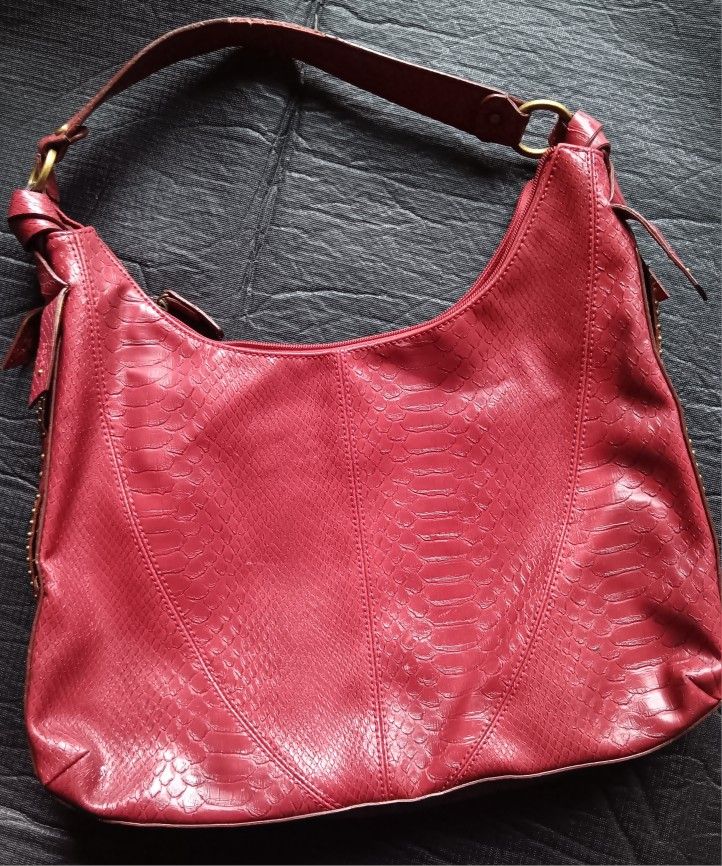 Lizclaiborne Shoulder Bag