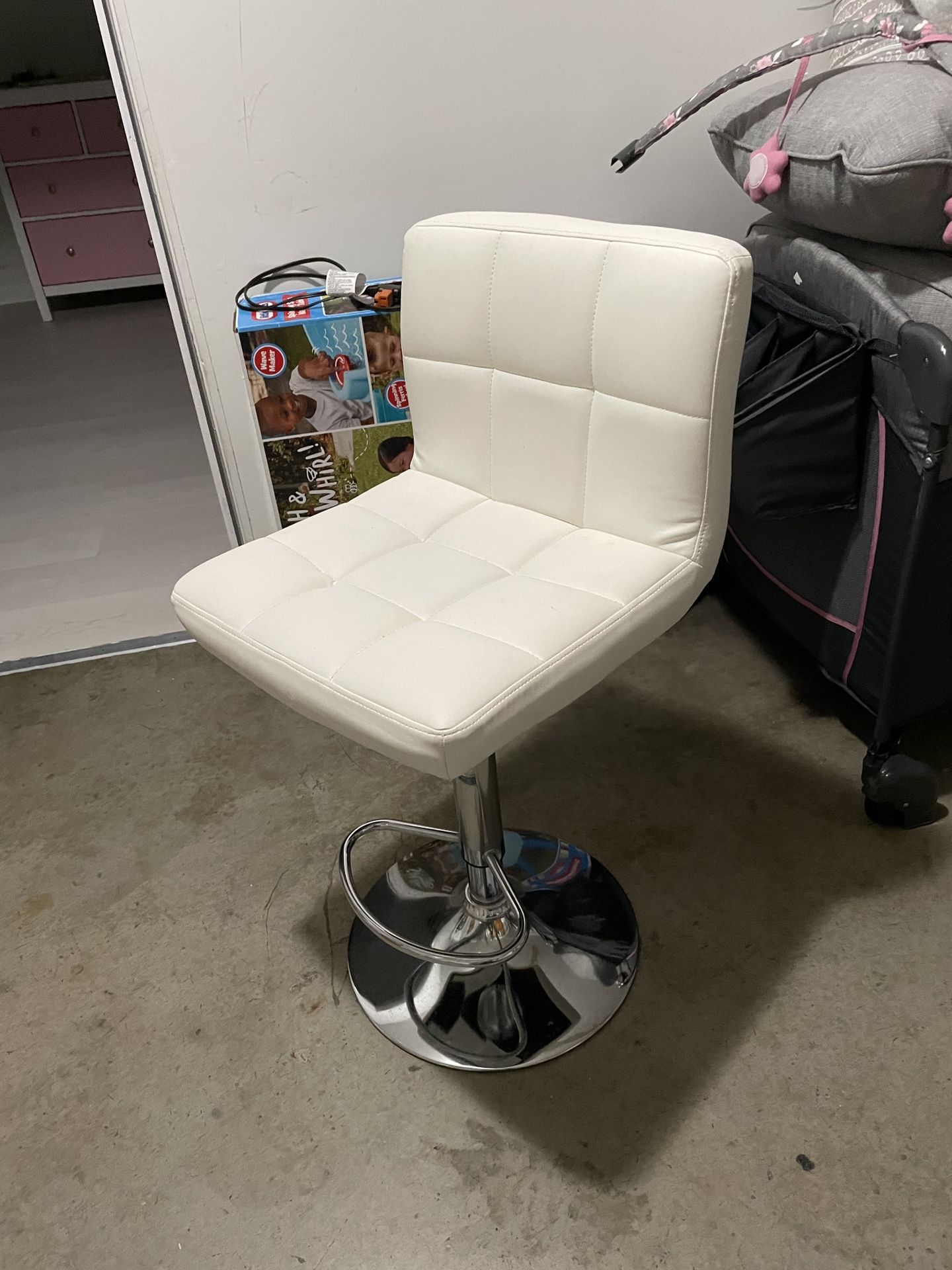 Single Barstool Chair 