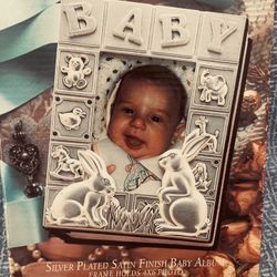 New in box - Silver plated album 4”x 6” photos