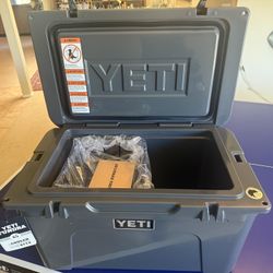 Yeti Tundra 45 Cooler