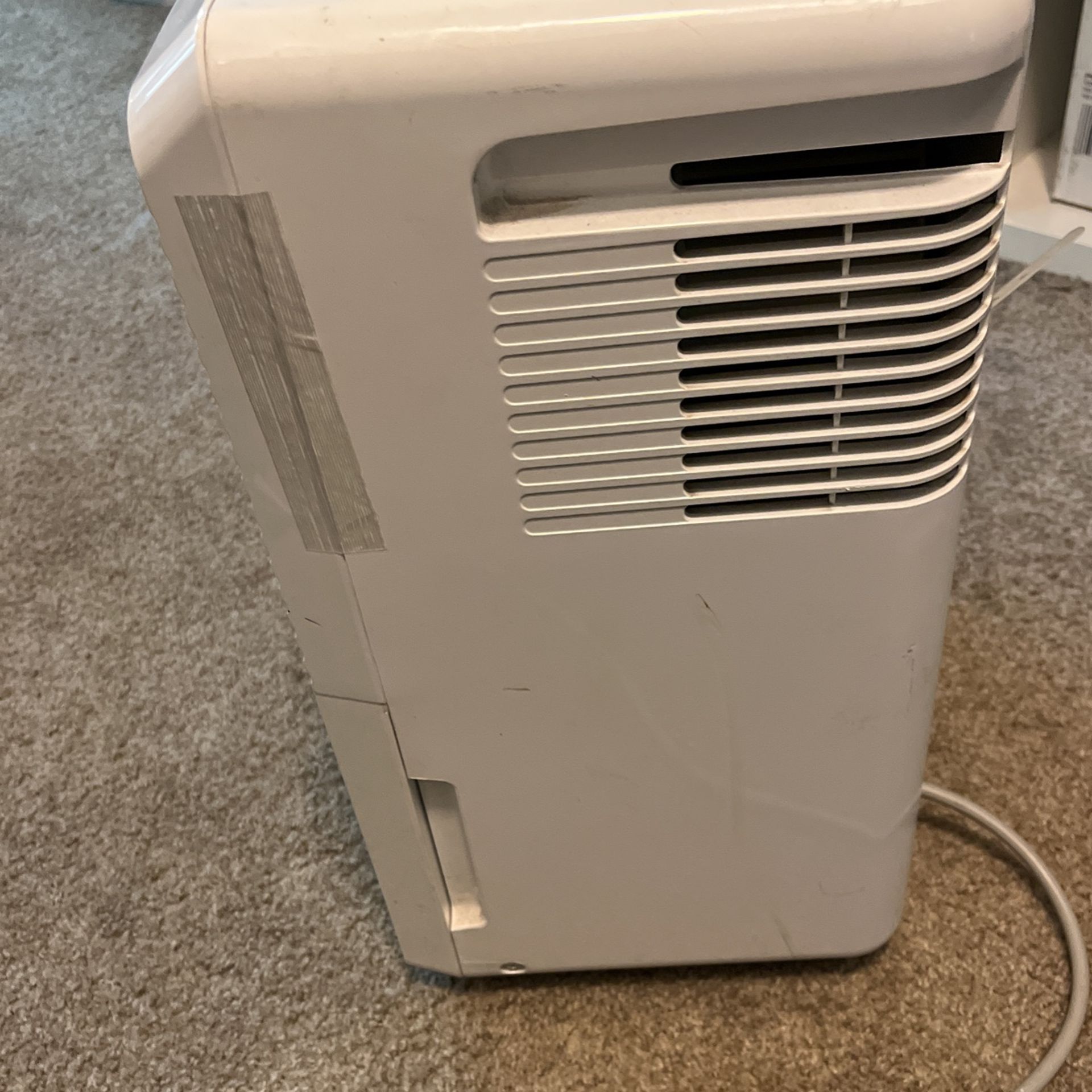 Dehumidifier Arctic king for Sale in Flagstaff, AZ OfferUp
