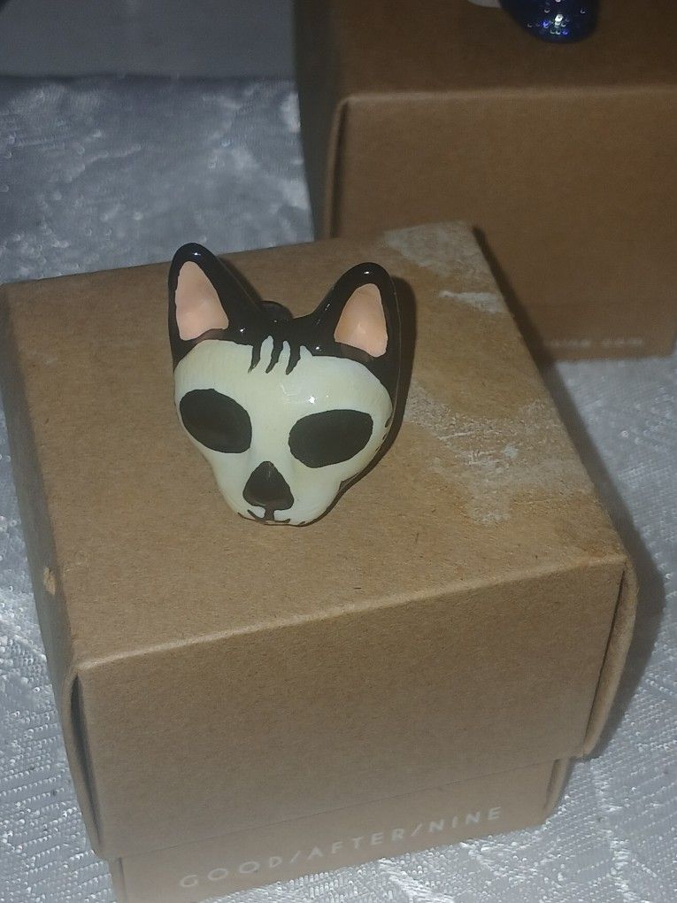 Mori Skull Cat Ring