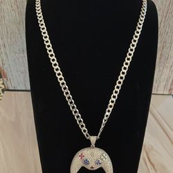 Cuban Chain With Controller Pendant