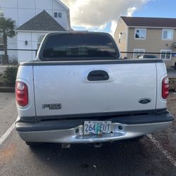 Ford F150  2003  4 Doors  4x4