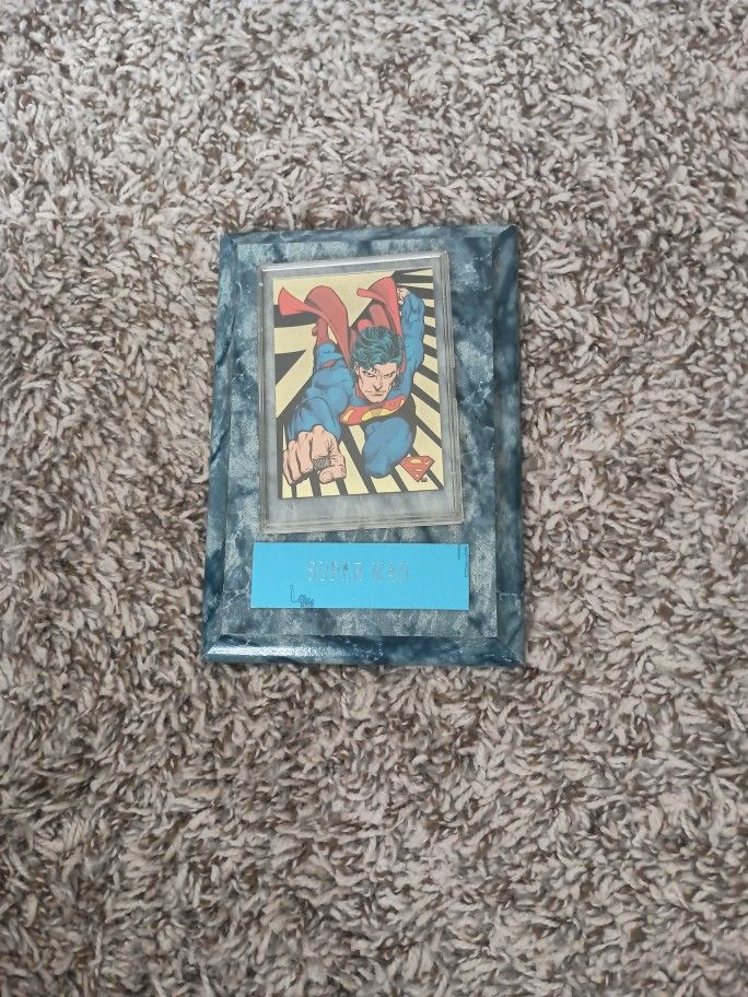 Superman Plaque With 1 of Four Holo Foil Cards