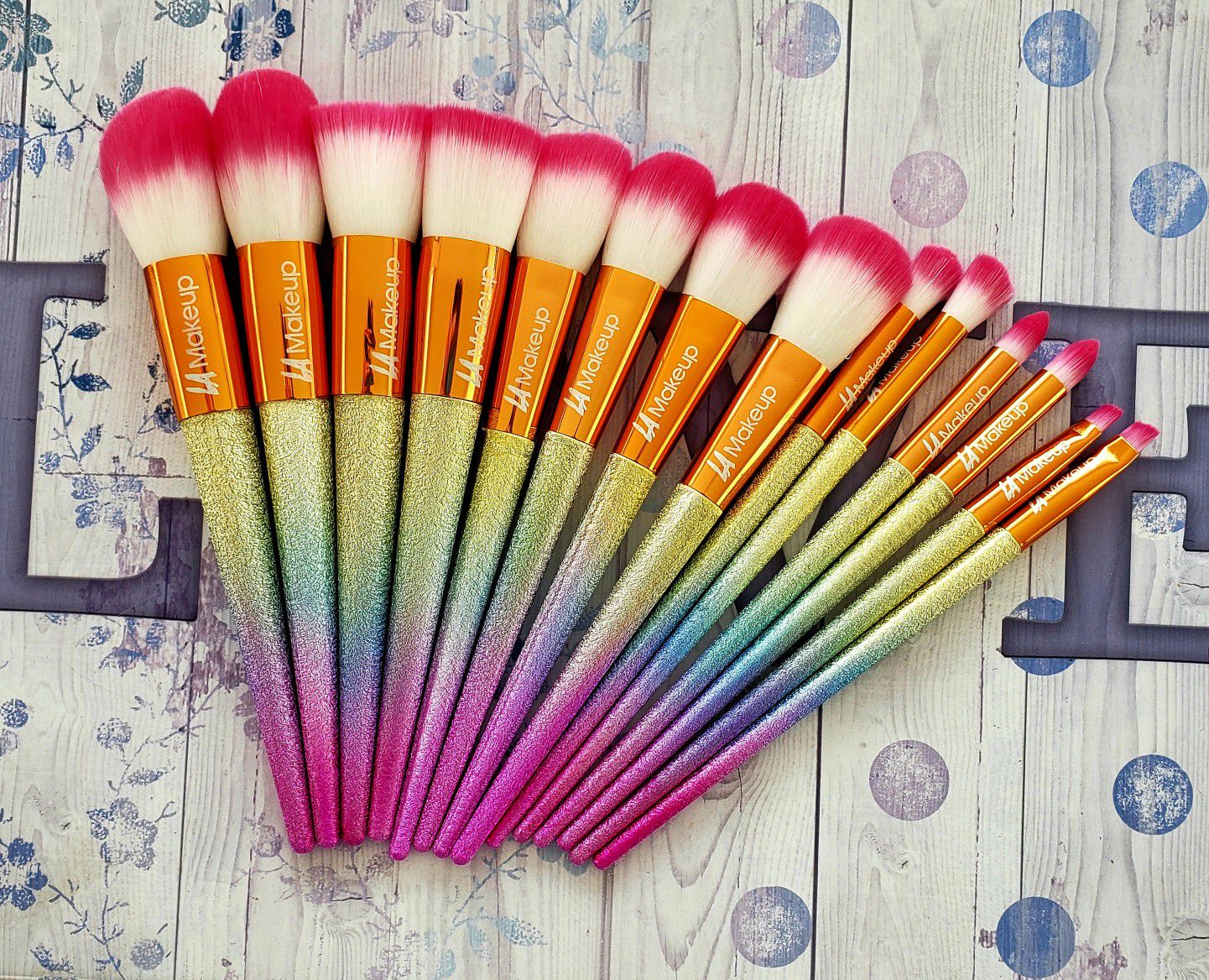 14pcs colorful makeup brushes