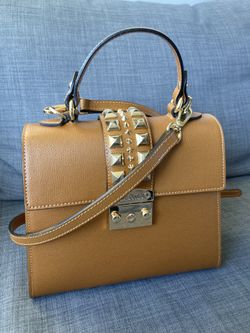 Valentino Purse / Medium Size