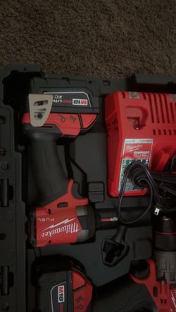Impact drill and battery