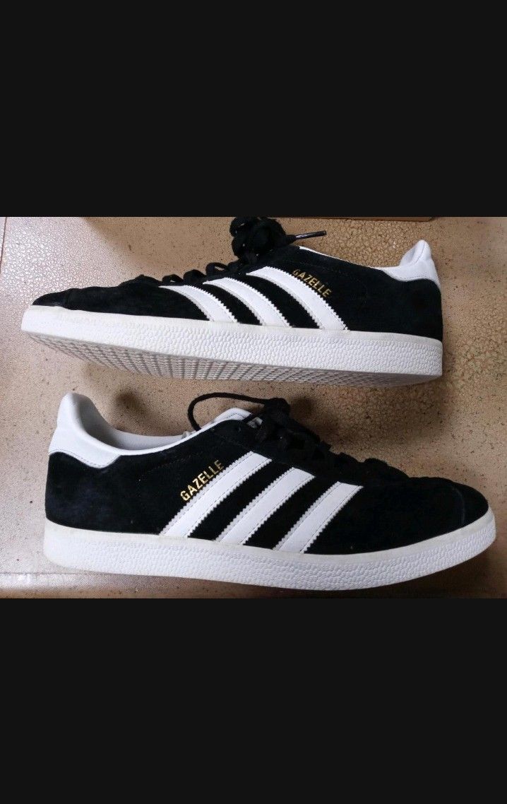 Adidas Gazelle Tennis $30 Black, white