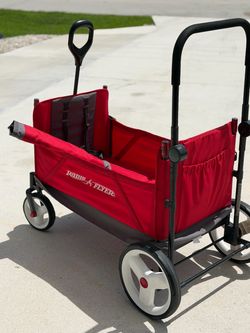 Radio flyer red wagon