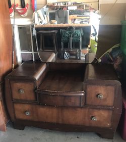 Antique vanity