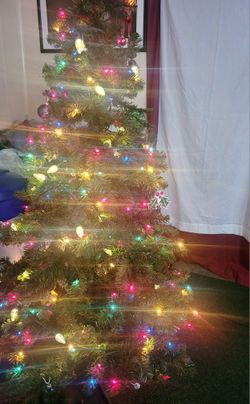 6ft Prelit Christmas Tree