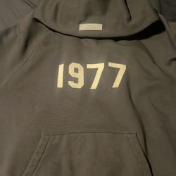 1977 Essentials Hoodie size medium 