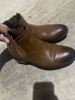 Men’s brown Chelsea boots size 8.5