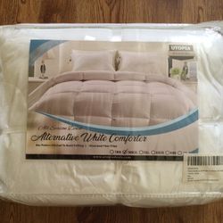 Utopia All Season Comforter - Twin XL – White