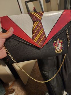 Harry Potter Danielle Nicole Gryffindor Uniform Clutch, Red