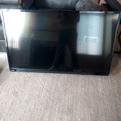 50" Toshiba HD TV With Mounting Bracket