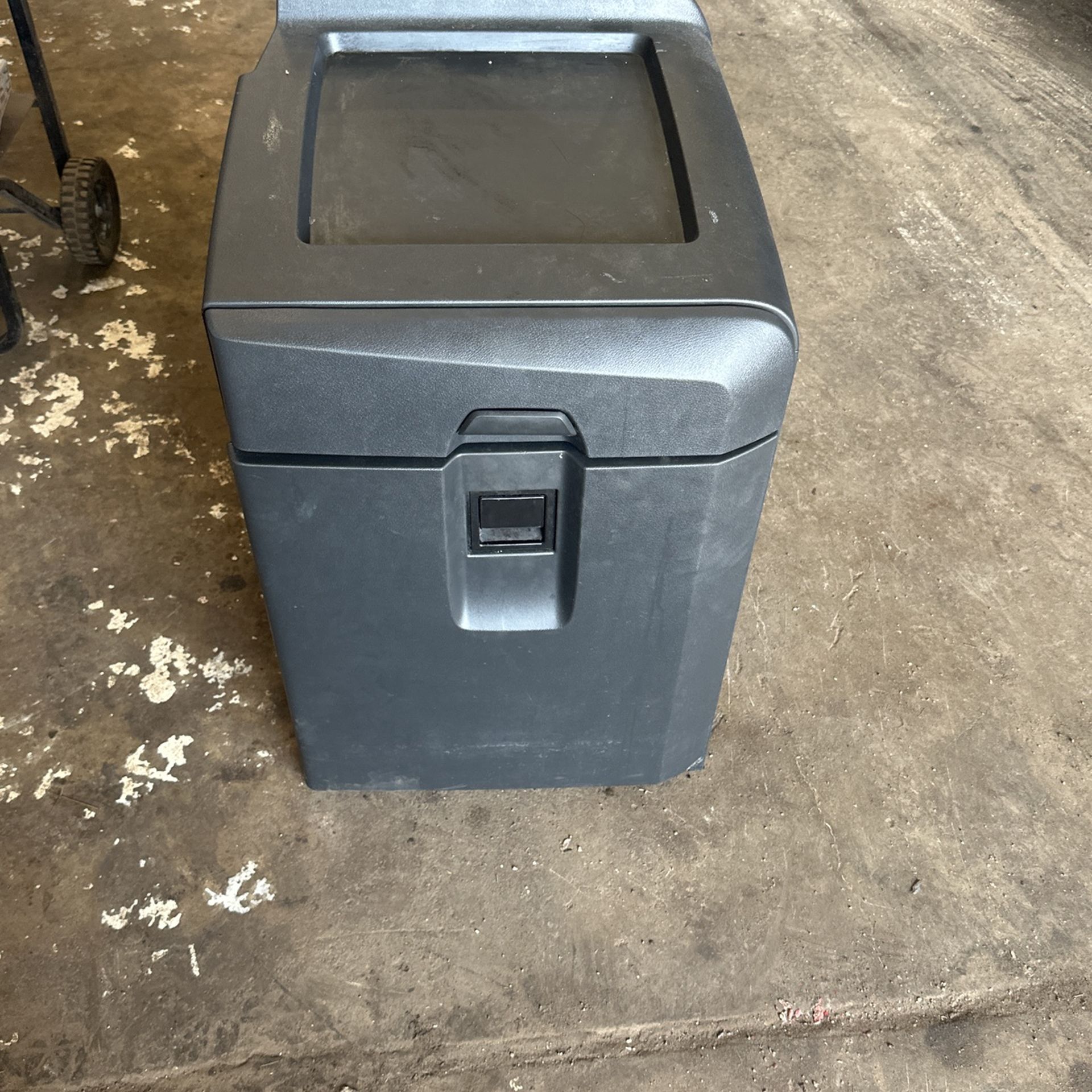 Freightliner mini fridge with cabinet OEM