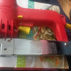 Staple Gun