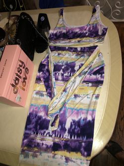 2 piece skirt . Size medium