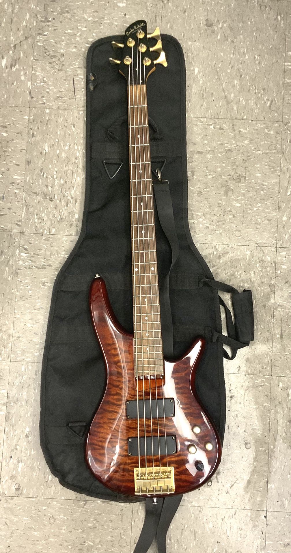 Carlo Robelli Electric 5 String Bass Guitar Hybrid Soap bar Style Pickups Gold Plate Hardware Neck Bridge Music Audio Studio Rock Jazz Country Blues