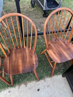 Set of 4 Solid Wood Windsor Dining Chairs