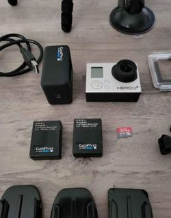 Go Pro Hero 3+ Silver Edition With Accesories