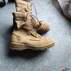 Military Boots Size 9w