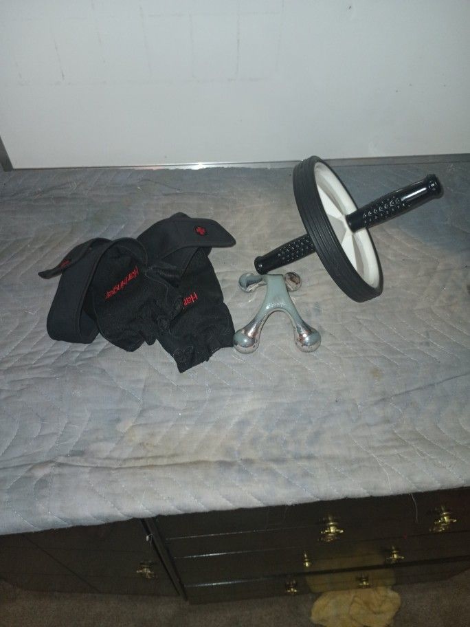 Ab Wheel Massager Workout Gloves Lot
